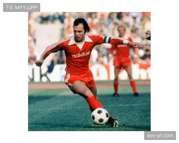 贝肯鲍尔式防守革命重塑现代足球：从自由人到体系化防线的哲学跃迁