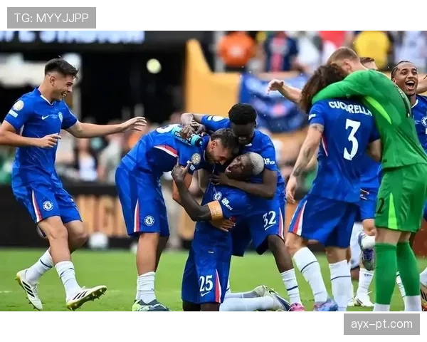 英超2025：维拉剑指欧战资格，新赛季表现引瞩目