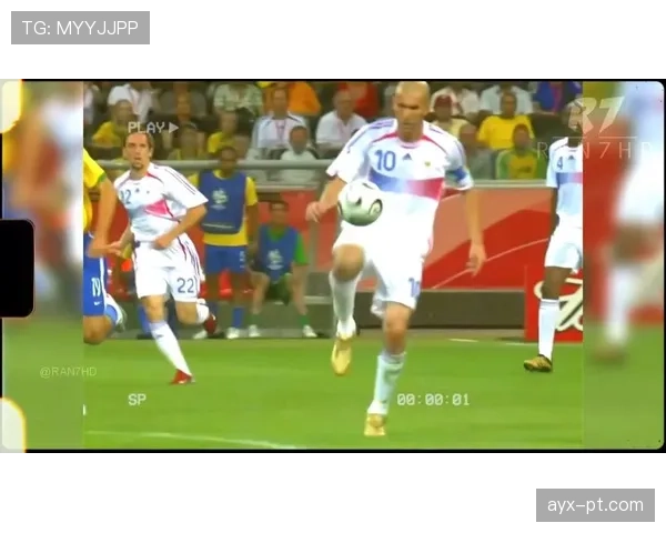 齐达内中场体系重塑现代足球战术格局,深远影响持续发酵 齐达内中场体系重塑现代足球战术格局,深远影响持续发酵