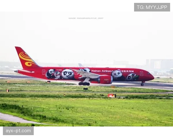 陈雨菲居然把机场当淘宝逛了？行李箱都快装不下了吧！